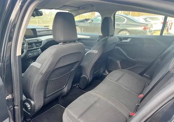 Ford Focus cena 34900 przebieg: 36181, rok produkcji 2019 z Nasielsk małe 137